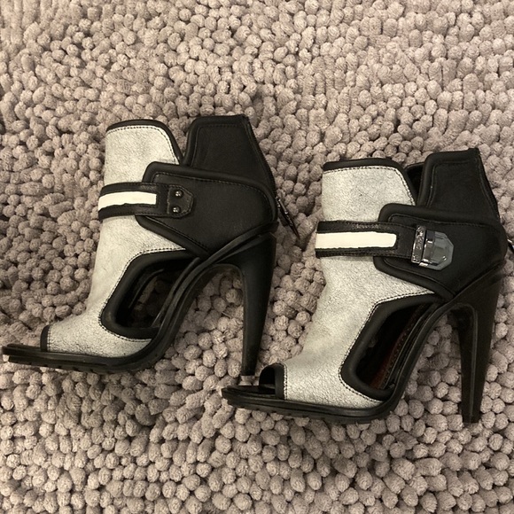 Amazing booties - Picture 4 of 11